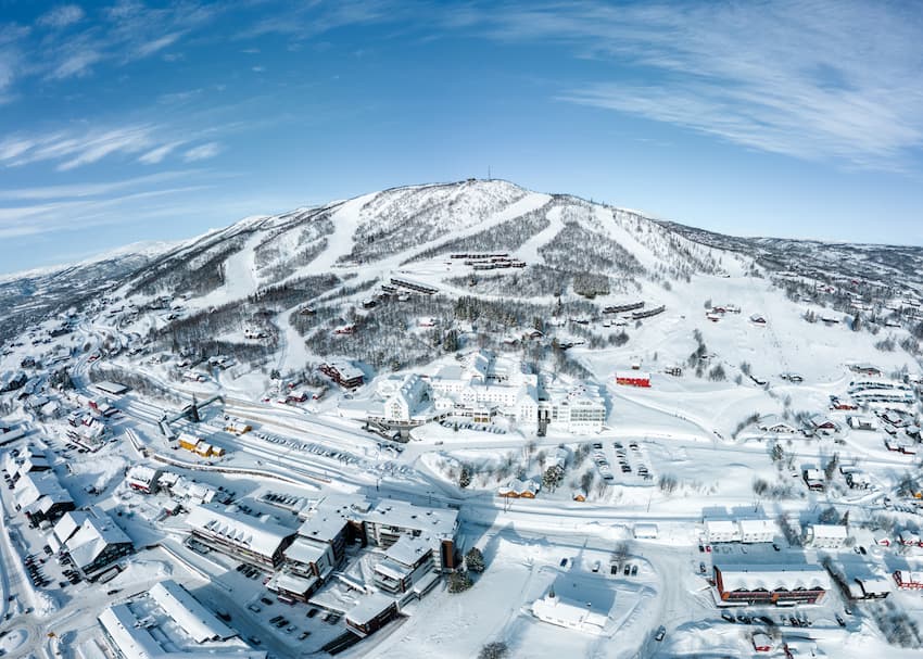 Dronebilde over Geilo. Fotograf Paul Lockhart